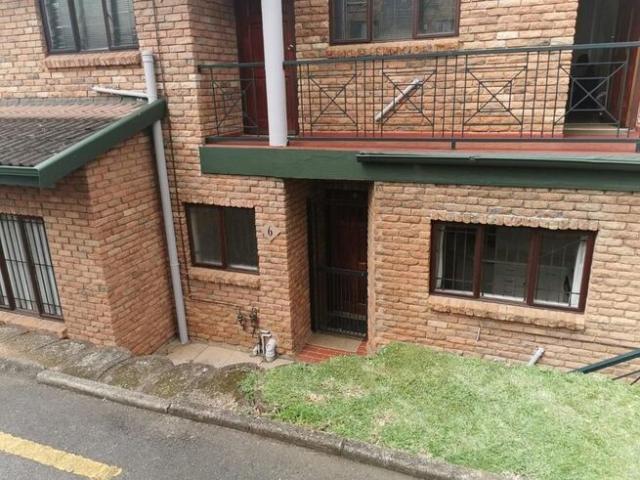 3 Bedroom Apartment / Flat to Rent in Chase Valley