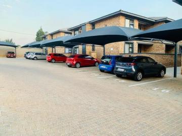 3 Bedroom Apartment / Flat to Rent in Crystal Park