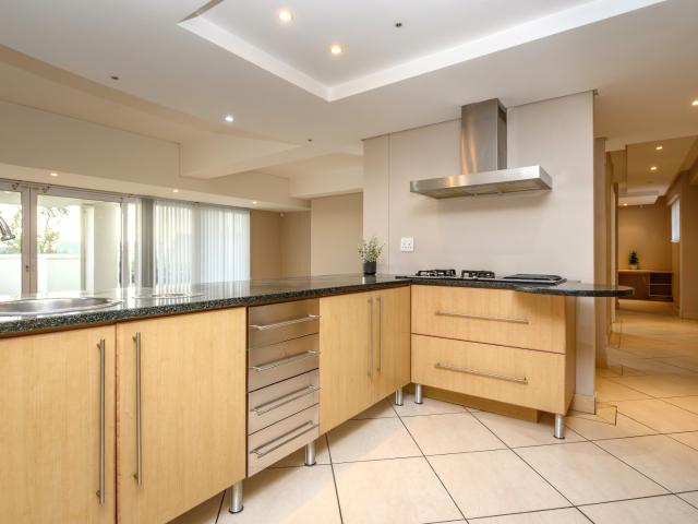 3 Bedroom Apartment / Flat To Rent in Humewood