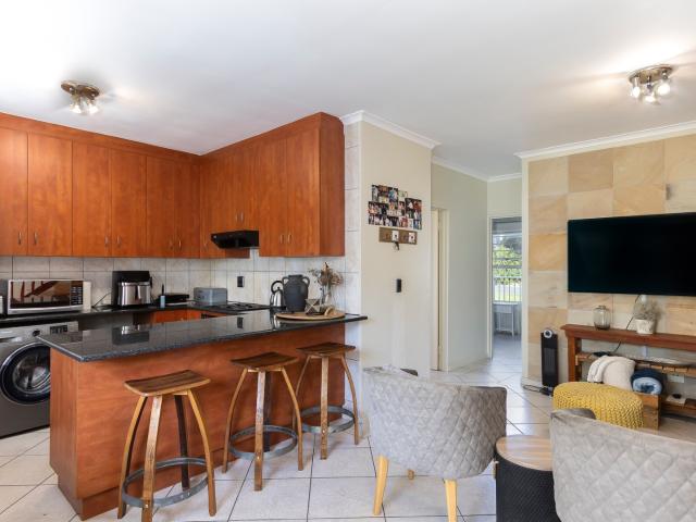 3 Bedroom Apartment / Flat To Rent in Klein Welgevonden