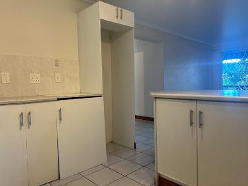 3 Bedroom Apartment / Flat To Rent in Knysna Central