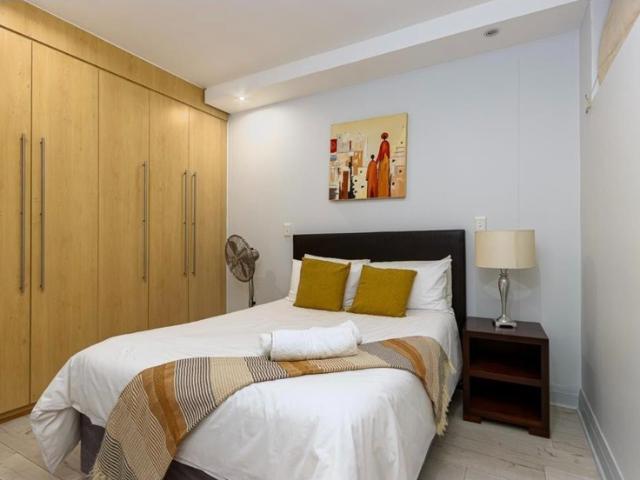 3 Bedroom Apartment / Flat To Rent in Morningside