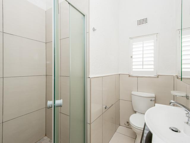 3 Bedroom Apartment / Flat To Rent in Morningside