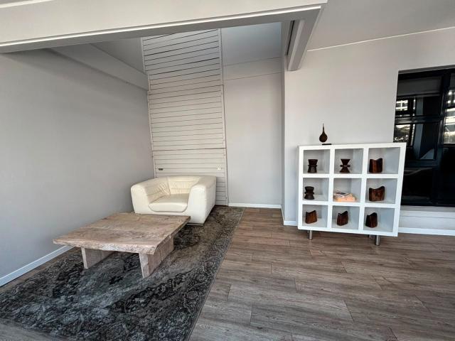 3 Bedroom Apartment / Flat To Rent in Morningside