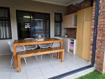 3 Bedroom Apartment / Flat To Rent in Noordwyk