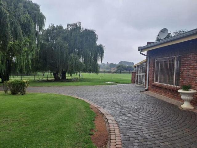 3 Bedroom Apartment / Flat to Rent in Norton Home Estate