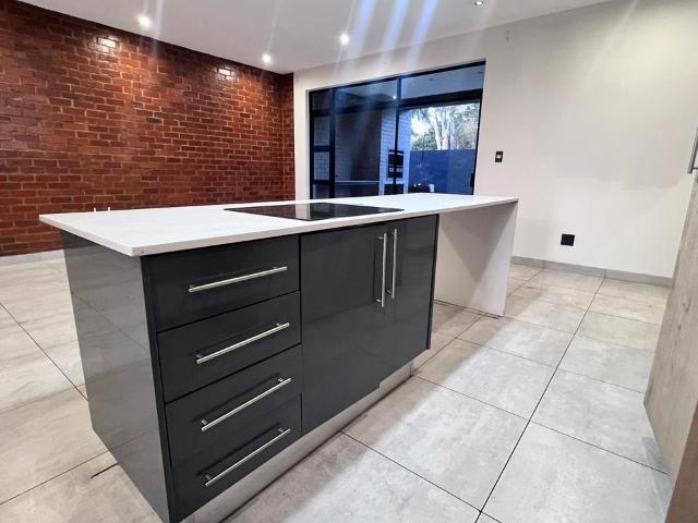 3 Bedroom Apartment / Flat To Rent in Ormonde