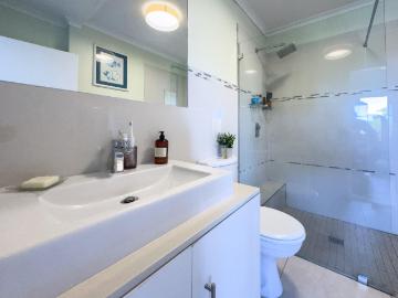 3 Bedroom Apartment / Flat To Rent in Piesang Valley