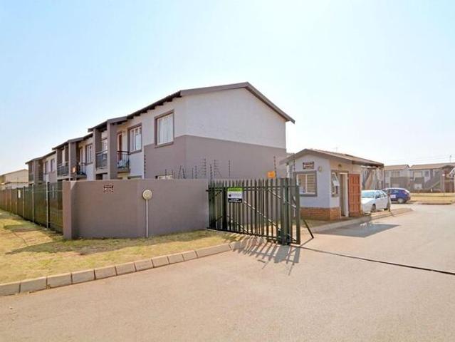3 Bedroom Apartment / Flat to Rent in Protea Glen