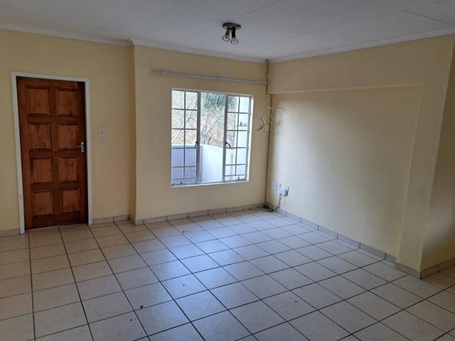 3 Bedroom Apartment / Flat To Rent in Radiokop