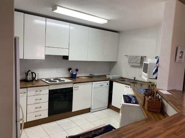 3 Bedroom Apartment / Flat To Rent in Seaside Longships
