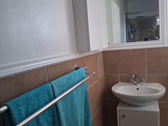 3 Bedroom Apartment / Flat To Rent in Seaside Longships
