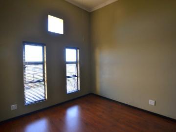 3 Bedroom Apartment / Flat To Rent in Solheim
