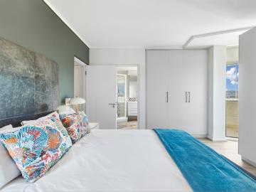 3 Bedroom Apartment / Flat To Rent in Strand North