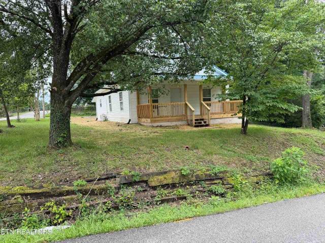 3 Bedroom Apartment for Rent at 146 Roberts St, Harriman, TN 37748