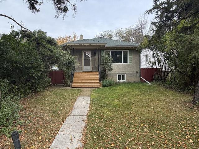 3 Bedroom Apartment for Rent at 10942 65 Ave Nw, Edmonton, AB T6H 4R6 Parkallen