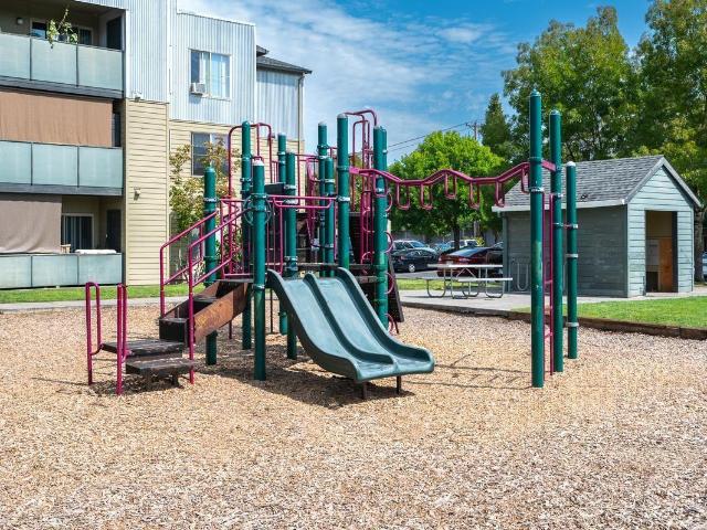 3 Bedroom Apartment for Rent at 230 Se Edgeway Dr, Hillsboro, OR 97006 Sommerset West Elmonica South