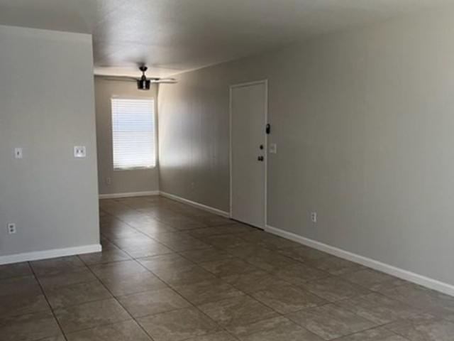 3 Bedroom Apartment for Rent at 3210 Brookfield Loop #3210D, Bakersfield, CA 93311 The Oaks