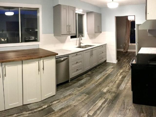 3 Bedroom Apartment for Rent at 440 Queen Victoria Dr, Hamilton, ON L8W 1X7