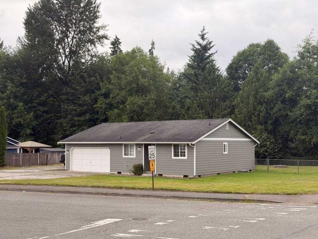 3 Bedroom Apartment for Rent at 829 Portage St, Arlington, WA 98223