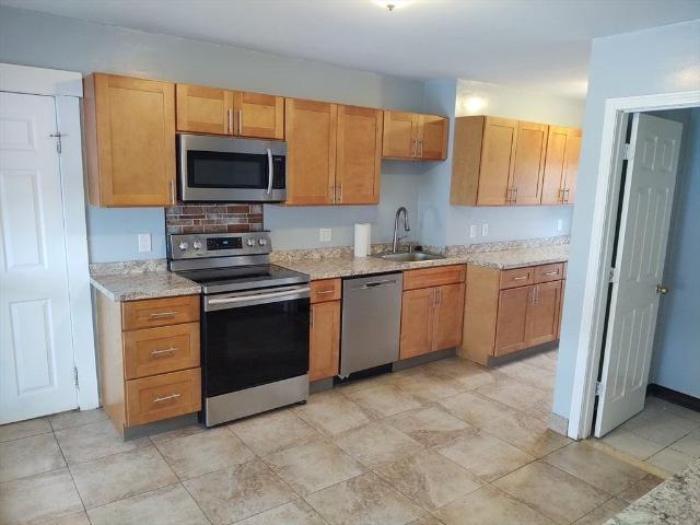 3 Bedroom Apartment for Rent at 96 Pleasant St, Marlborough, MA 01752