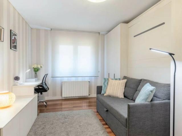 3 bedroom apartment for rent in Muelle La Merced, Bilbao
