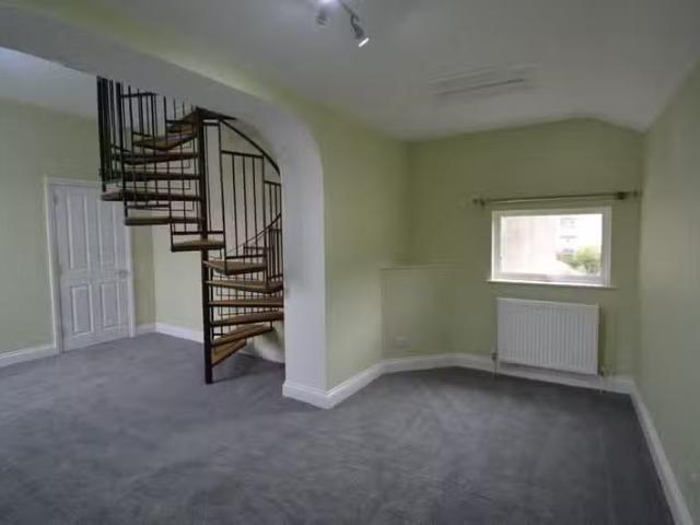 3 bedroom apartment for rent in Myrtle House, Bath Street, BS27