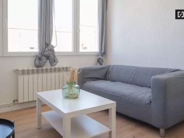 3 bedroom apartment for rent in Madrid