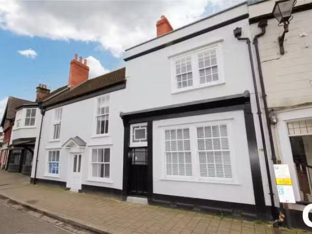3 bedroom apartment for rent in Market Place, Ringwood, Hampsh.