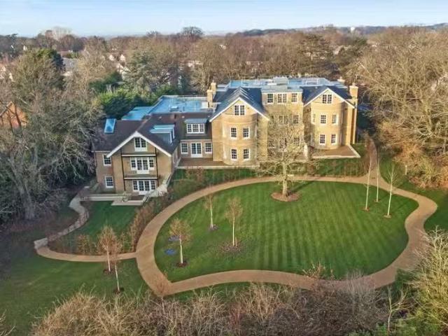 3 bedroom apartment for rent in Mill Road, CM4