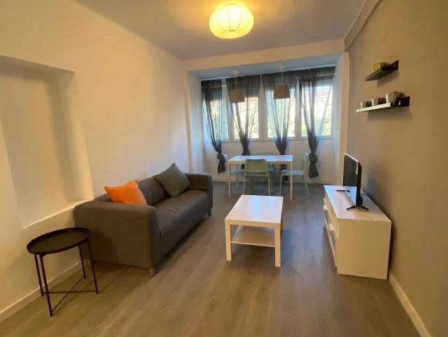 3 bedroom apartment for rent in Abrantes, professionals only