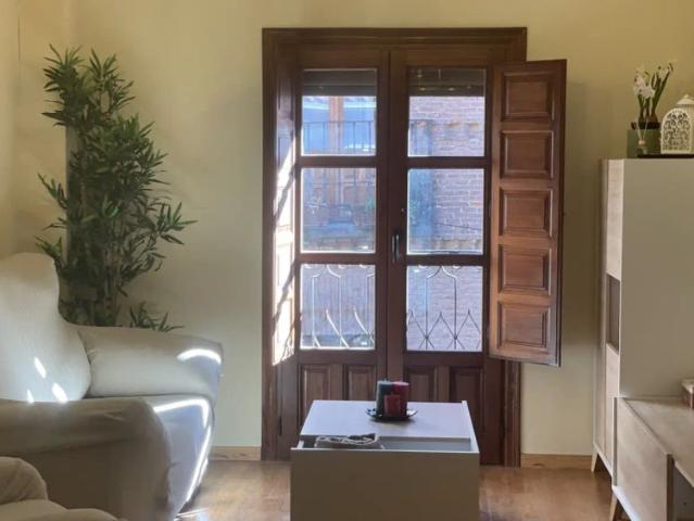 3 bedroom apartment for rent in Alcalá de Henares, bills included