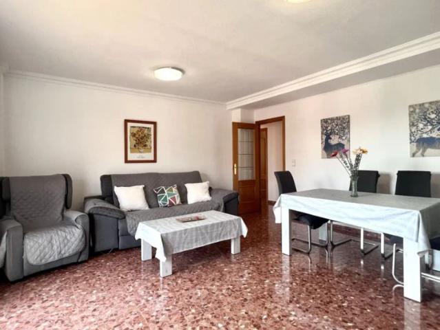 3 bedroom apartment for rent in Albal, all bills included