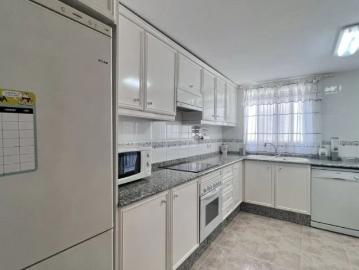 3 bedroom apartment for rent in Albal, all bills included