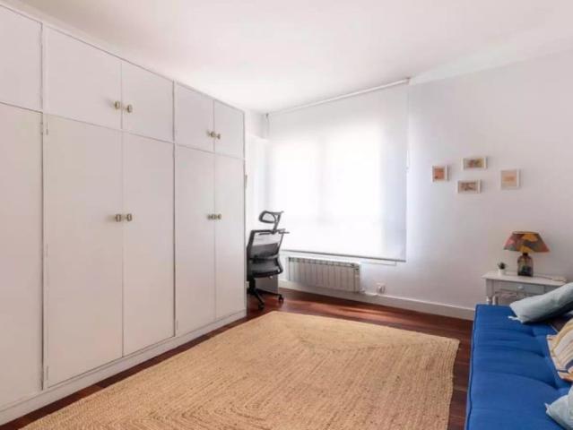 3 bedroom apartment for rent in Algorta