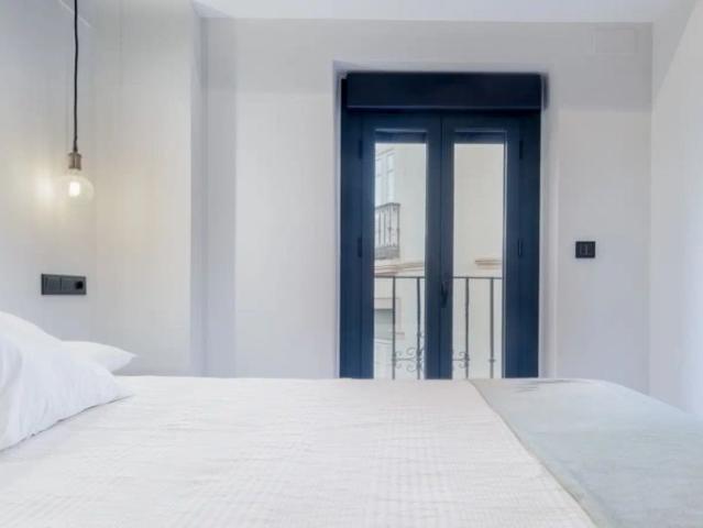 3 bedroom apartment for rent in Alfalfa, bills included