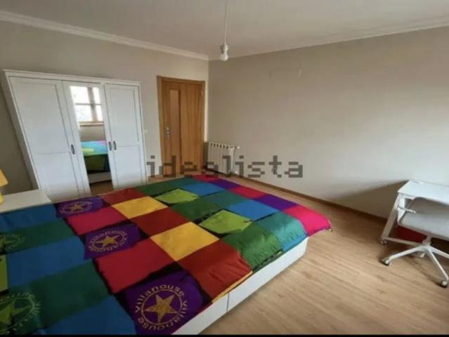3 bedroom apartment for rent in Amadora, perfect for couples