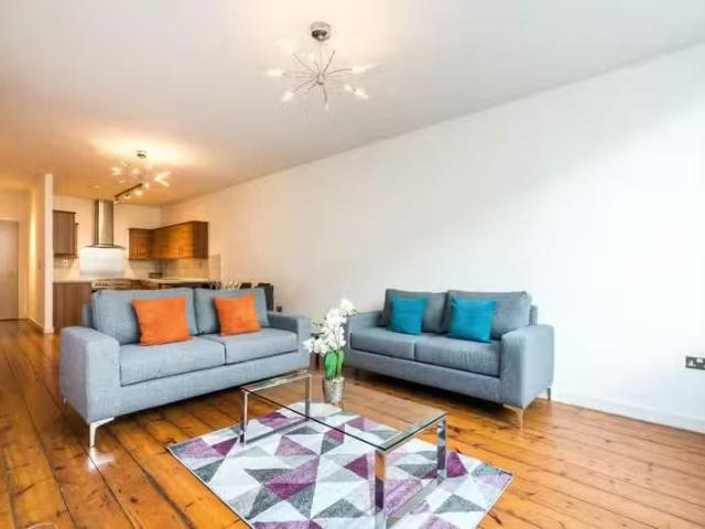3 bedroom apartment for rent in Back Church Lane, London, E1