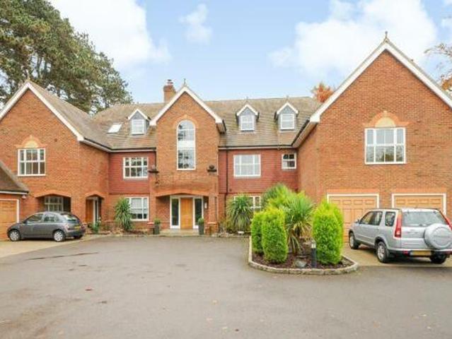 3 Bedroom Apartment For Rent In Berkshire