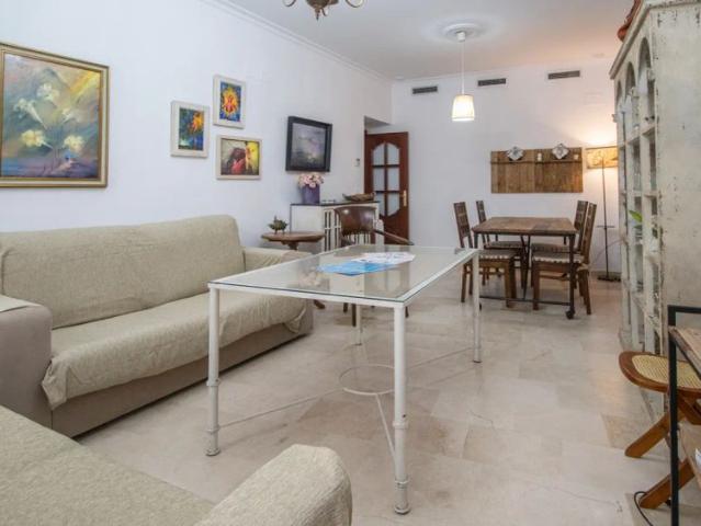 3 bedroom apartment for rent in Cadiz, fully furnished