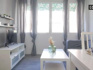 3 bedroom apartment for rent in Campamento, Madrid