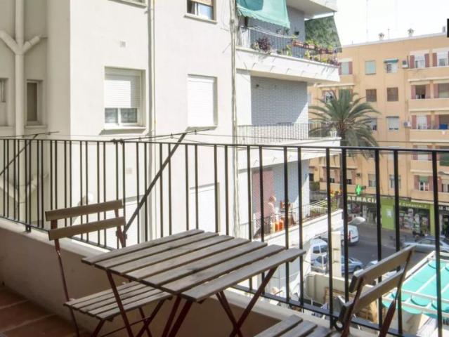 3 bedroom apartment for rent in Campanar, Valencia