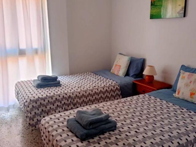 3 bedroom apartment for rent in Candelaria, unfurnished