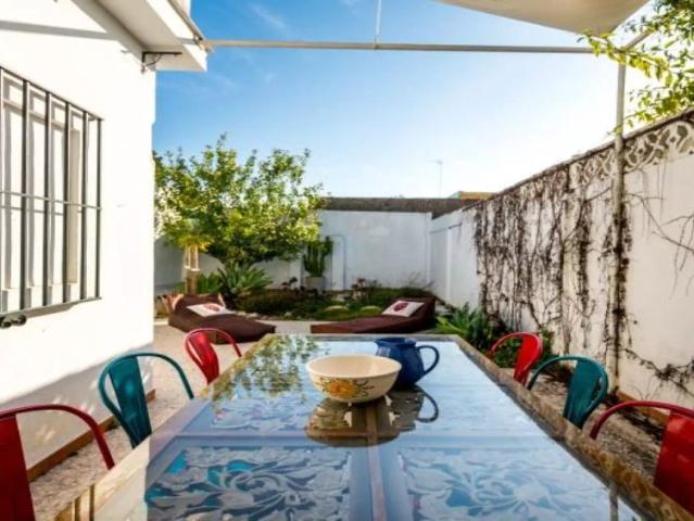 3 bedroom apartment for rent in Castilleja de la Cuesta, bills included