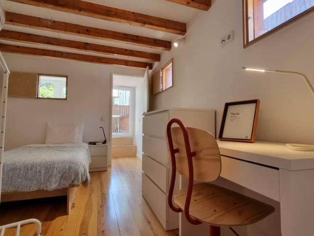 3 bedroom apartment for rent in Coimbra, some bills included