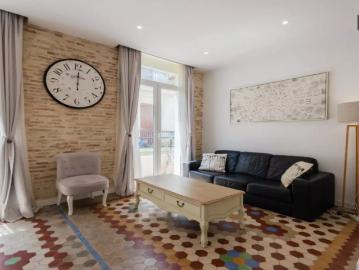 3 bedroom apartment for rent in El Carme, Valencia, perfect for professionals and students