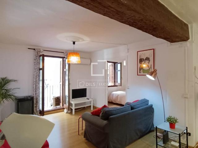 3 Bedroom apartment for rent in El Carmen, Valencia