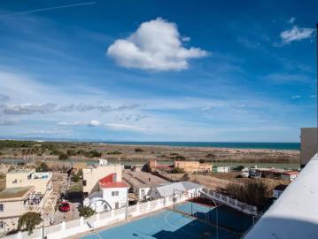 3 bedroom apartment for rent in El Perellonet, Valencia, some bills included