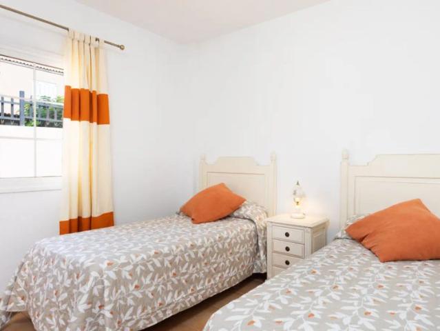 3 bedroom apartment for rent in El Rosario, bills included, couples allowed