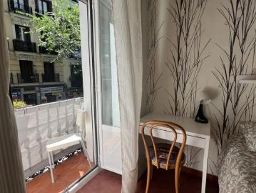 3 bedroom apartment for rent in Embajadores